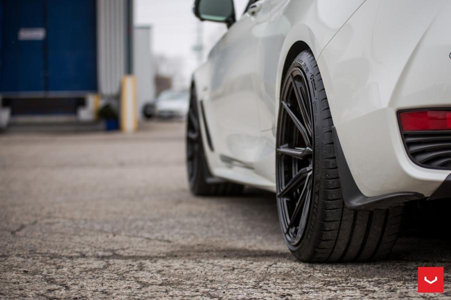 Детали экстерьера Infiniti Q60S 3.0t on Vossen Wheels (HF-3) 2019 года  (фото 15 из 15)